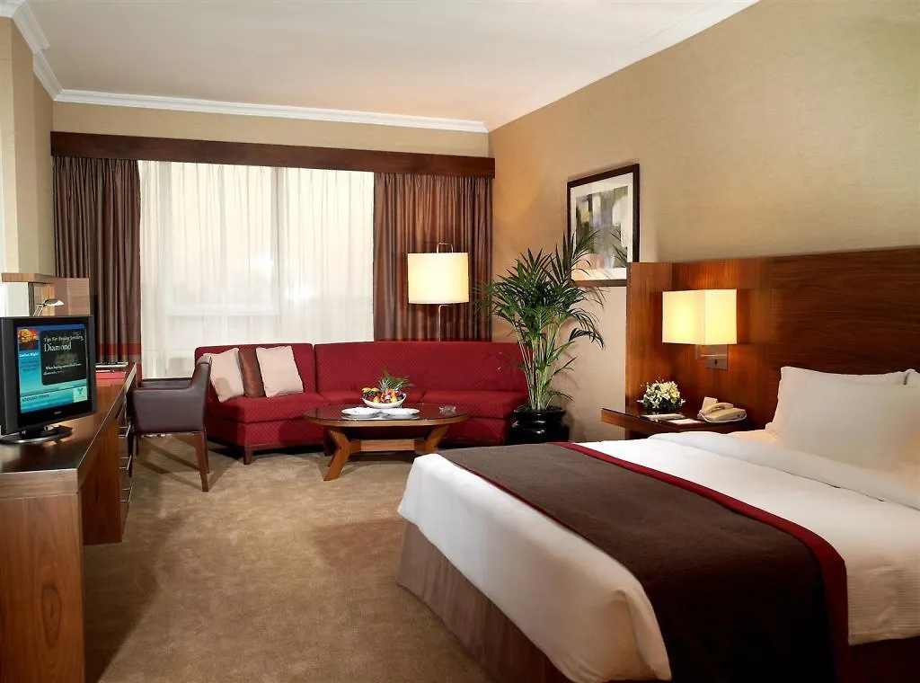 **** Hotel Jumeira Rotana - Dubaj Zjednoczone Emiraty Arabskie