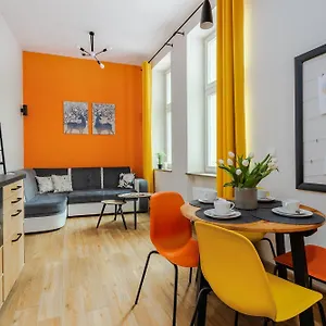 Fair Targi Dworzec Gasiorowskich Apartament