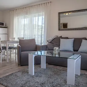 Nr 5 Apartament