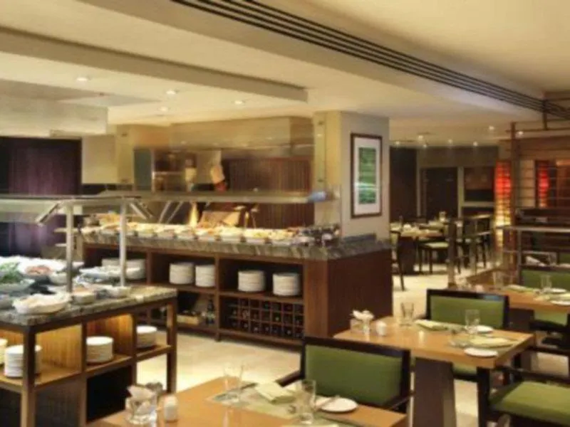 Jumeira Rotana - Dubai Hotel