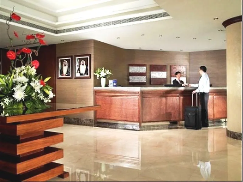 Jumeira Rotana - Дубай Отель