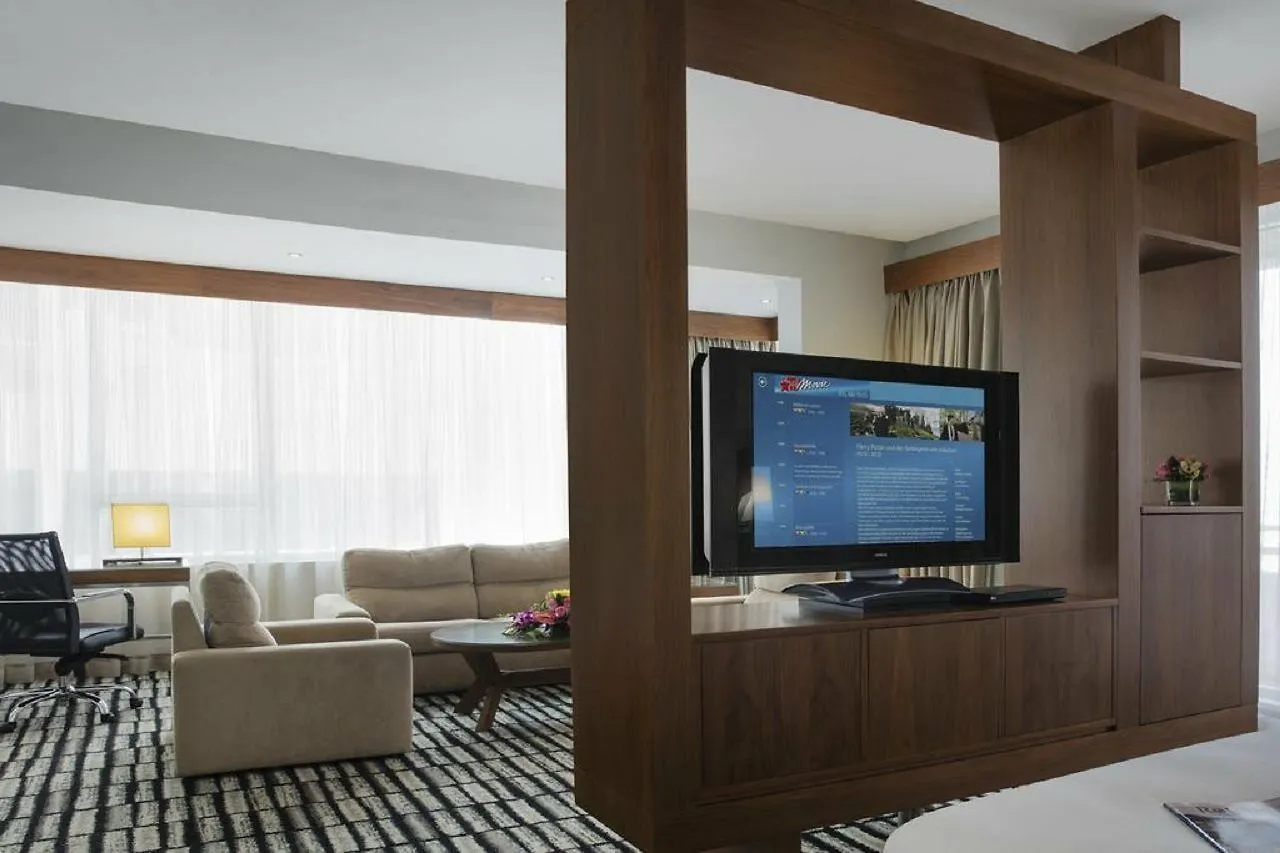 Jumeira Rotana - Дубай Отель